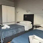 Garden 3* וולי לוסיניי
