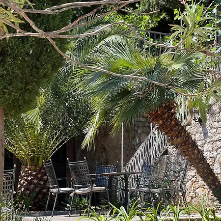 Garden 3* Lussingrande