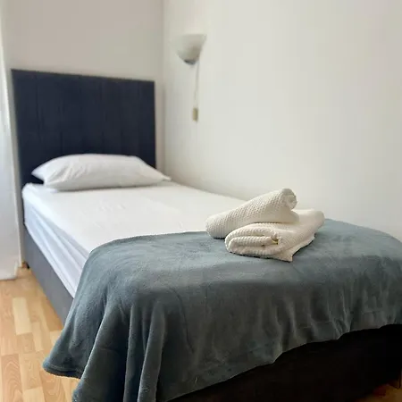Garden Hotel 3*