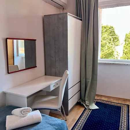 Hotel Garden 3*